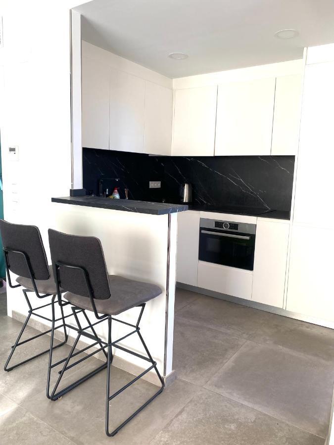 Apartment Ama With Private Parking, Sea View, Pool 칼페 외부 사진